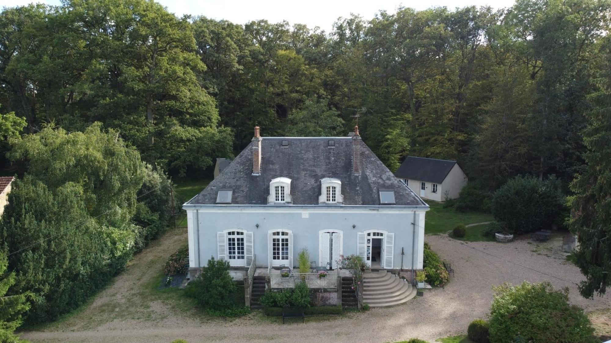 Hotel Les Grands Chenes Saint-Fargeau  Luaran gambar