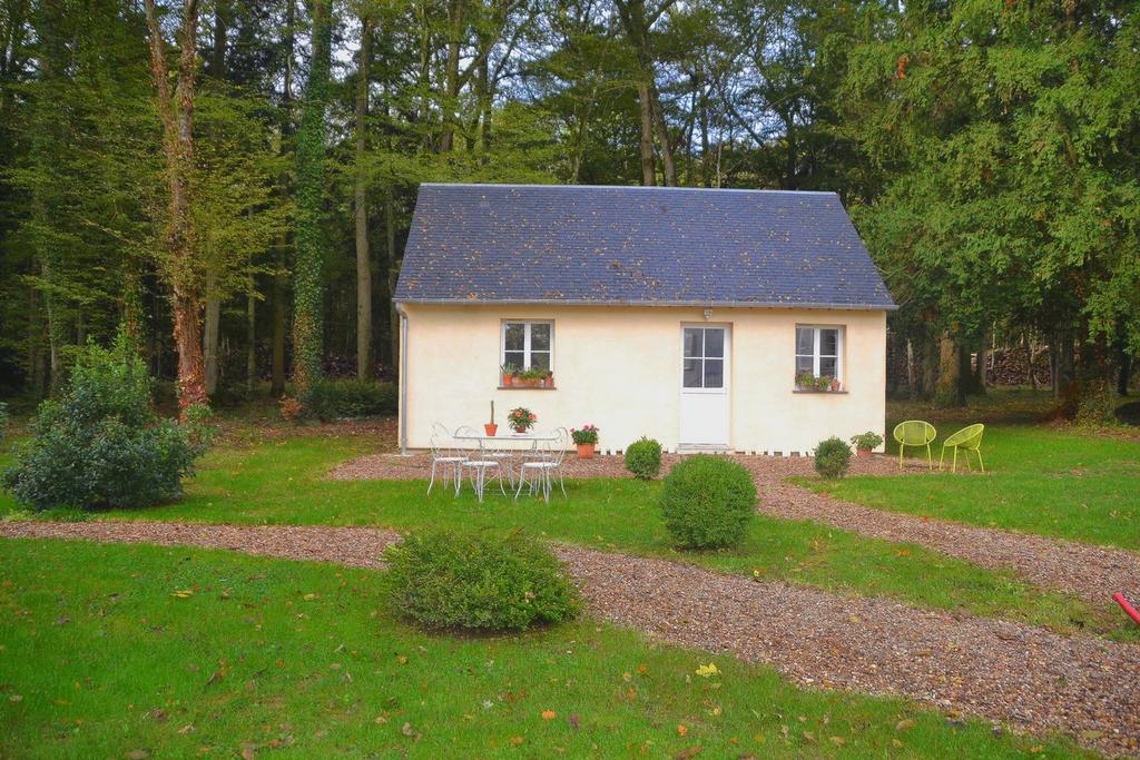 Hotel Les Grands Chenes Saint-Fargeau  Luaran gambar