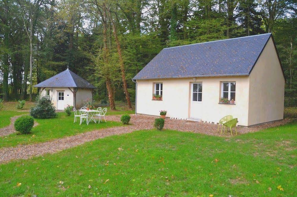 Hotel Les Grands Chenes Saint-Fargeau  Luaran gambar